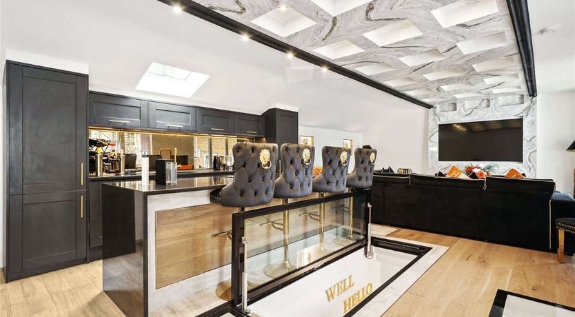 Photo of Gilded Marble