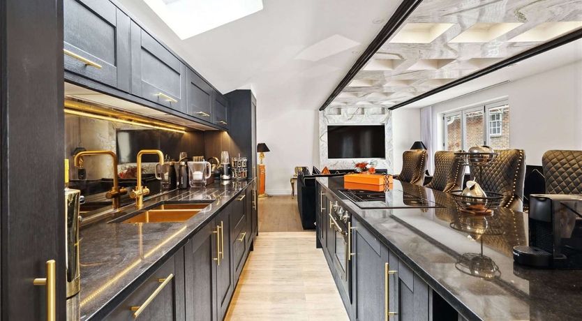 Photo of Gilded Marble