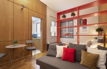 Vibrant apartment in Kolonaki area Holiday Home