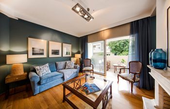 2 Bdr apt, VDSL,  2 mins from Acropolis museum  Holiday Home