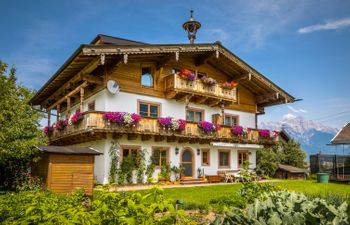 Hanserbauer Apartment 2 Holiday Home