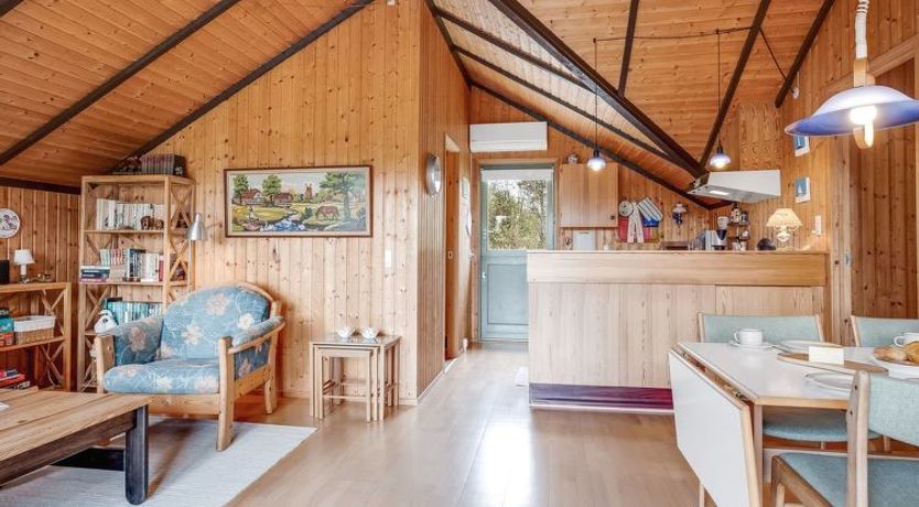 Photo of "Ovine" - 900m from the sea