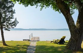 Photo of lake-house-sundown