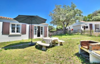 Les Cariatides 2 Holiday Home