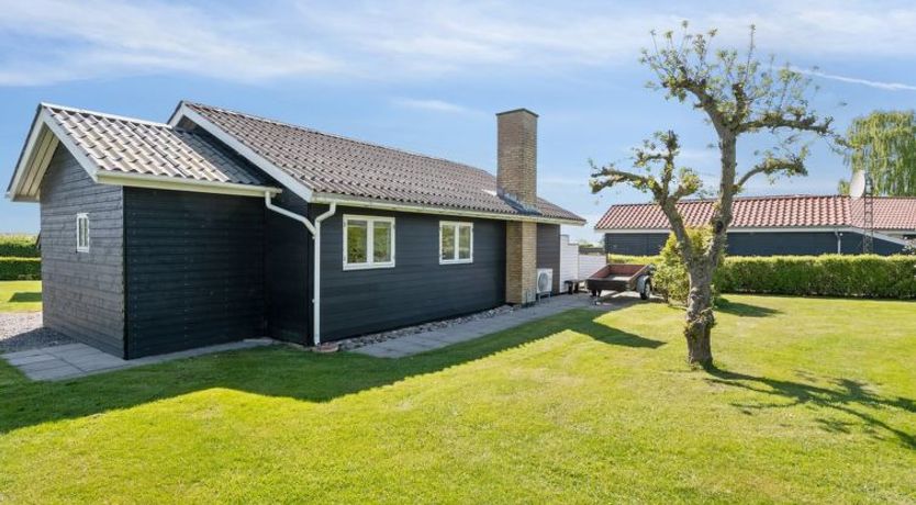 Photo of "Hira" - 200m from the sea