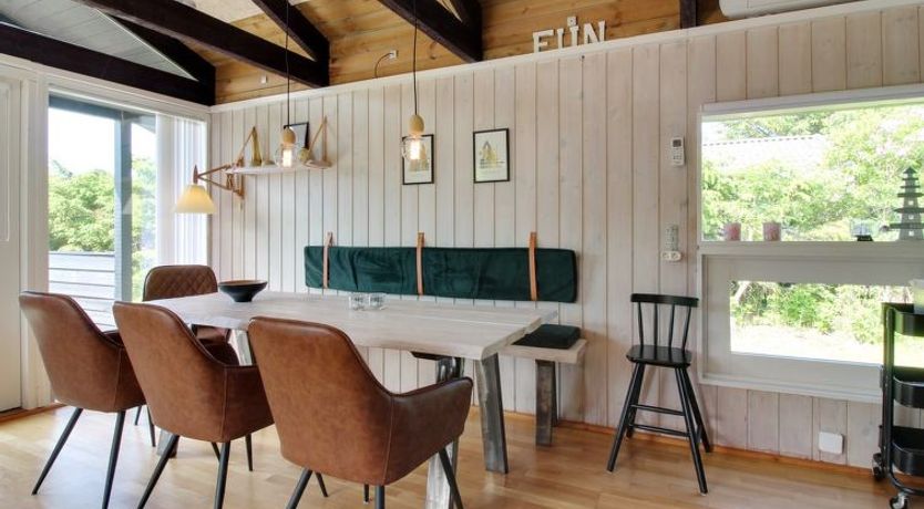 Photo of "Eyer" - 800m from the sea