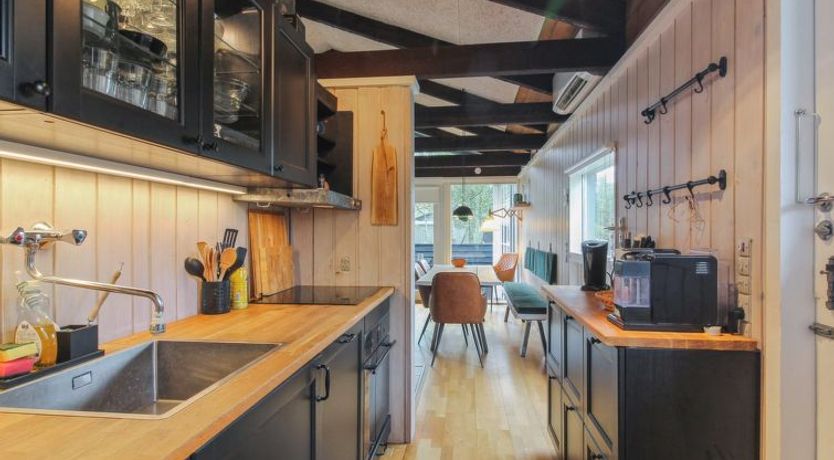 Photo of "Eyer" - 800m from the sea