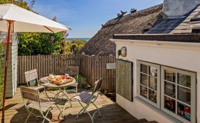 Photo of in Beesands  (56702)
