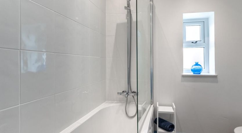 Photo of 2 Bed in Hope