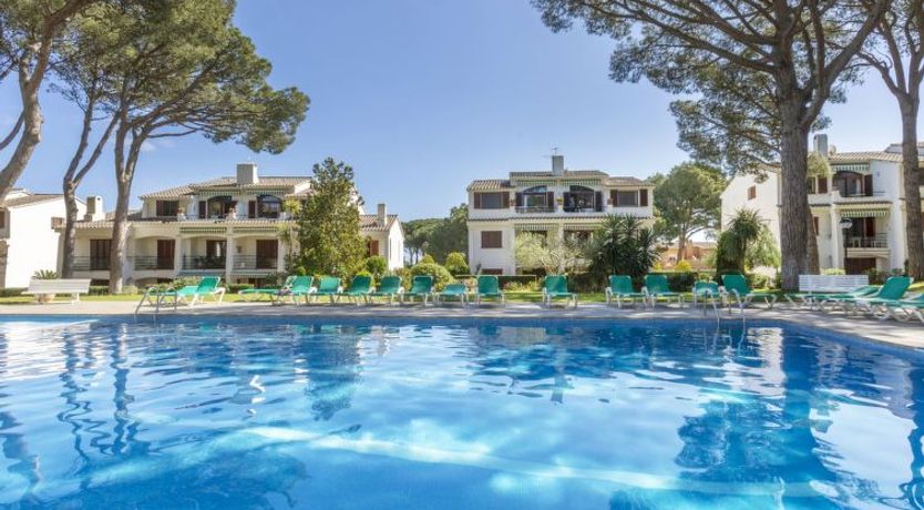 Photo of Country Club II