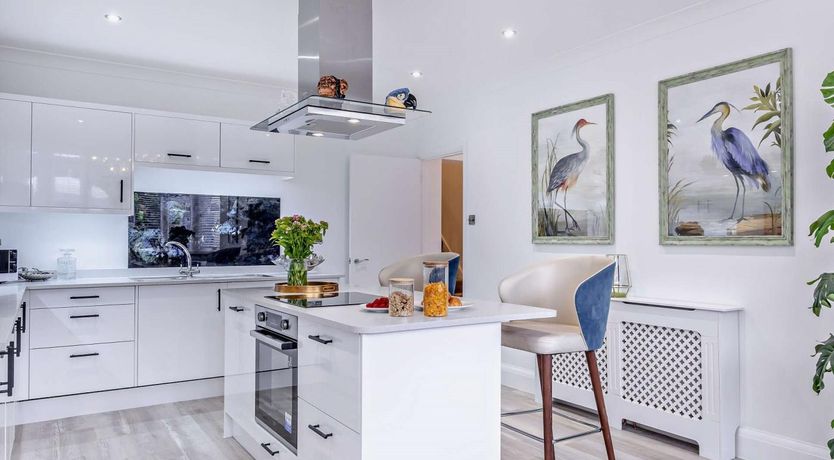 Photo of 3 Bed in Shanklin