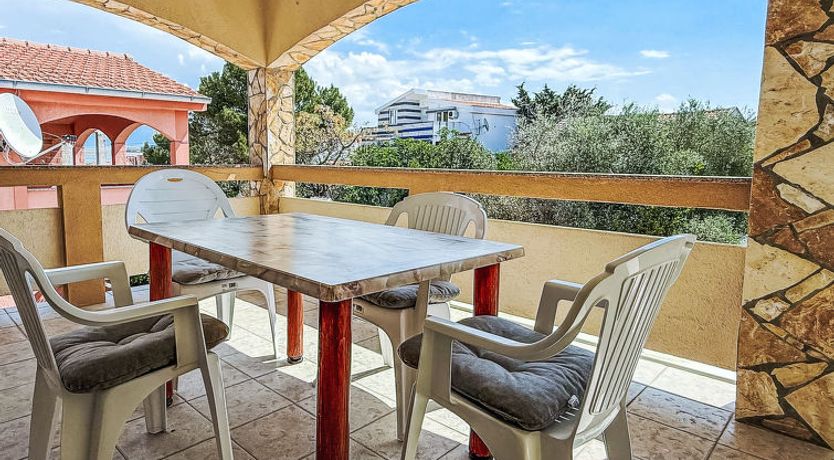 Photo of Nachtigall Vir Apartment 3