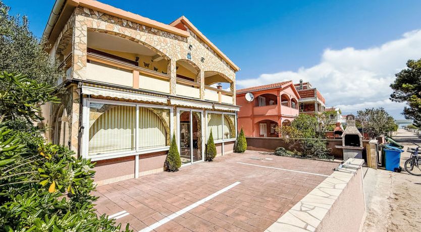 Photo of Nachtigall Vir Apartment 2