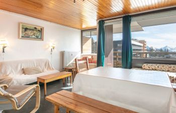 Les Cytises Holiday Home
