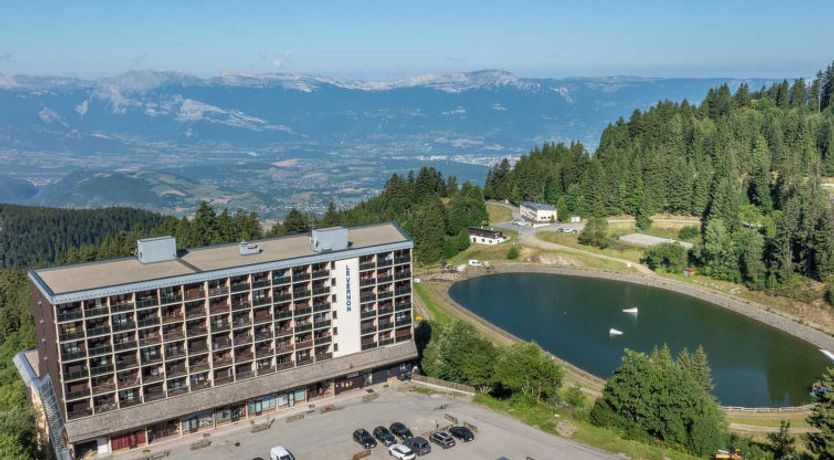 Photo of Le Vernon N 406 - ST5