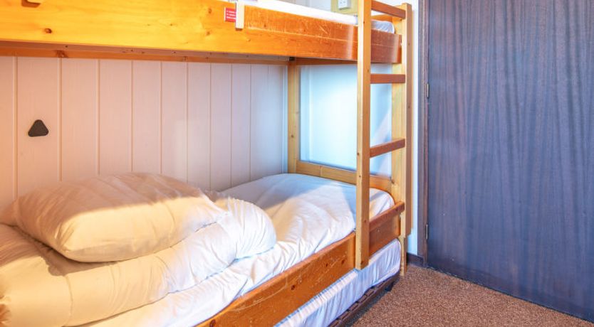 Photo of Le Vernon N 406 - ST5