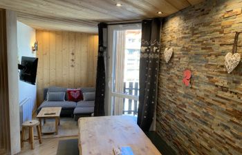 Seracs Holiday Home