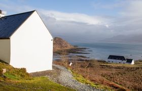 Photo of skye-nadair