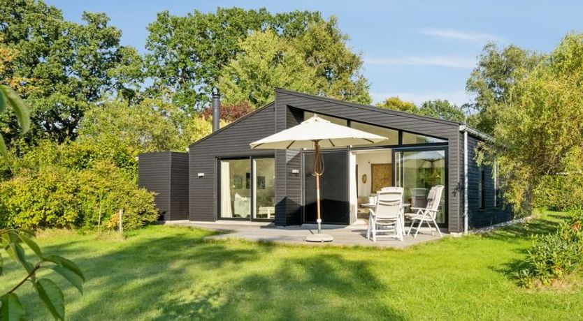 Photo of "Annlisa" - 750m from the sea