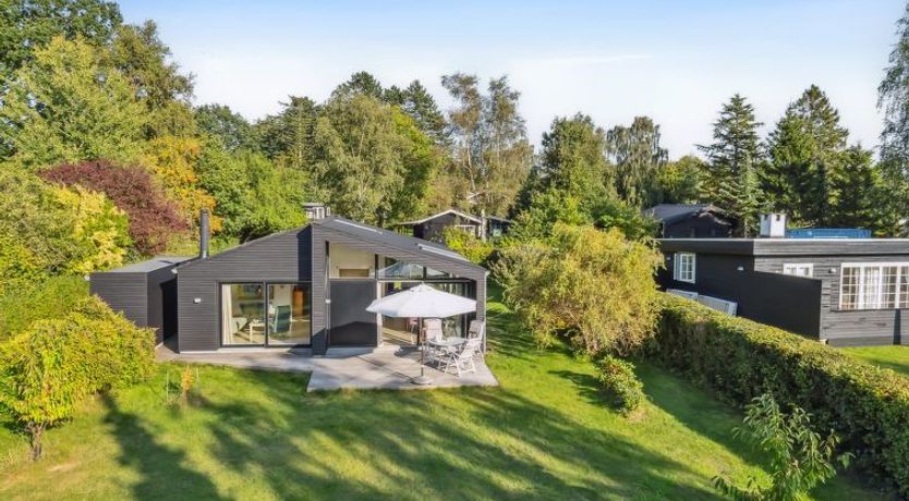 Photo of "Annlisa" - 750m from the sea