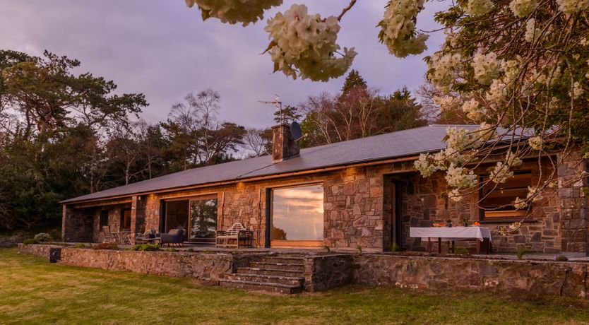 Photo of Caragh Lake House and Sauna 