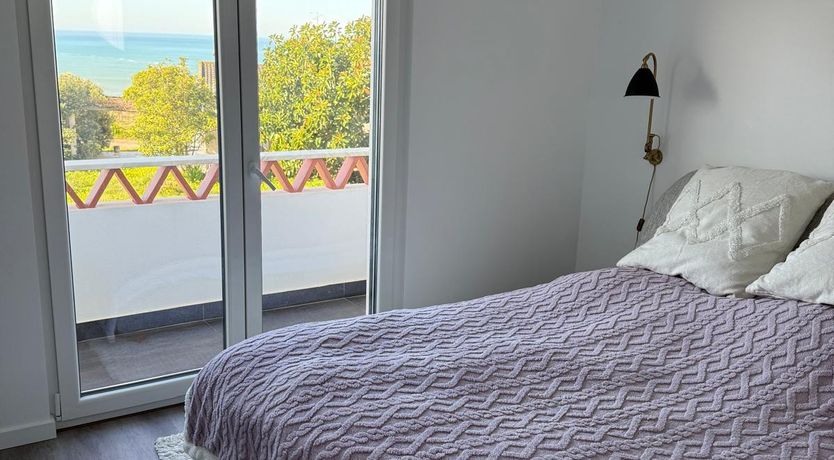 Photo of Beach house direct ocean view