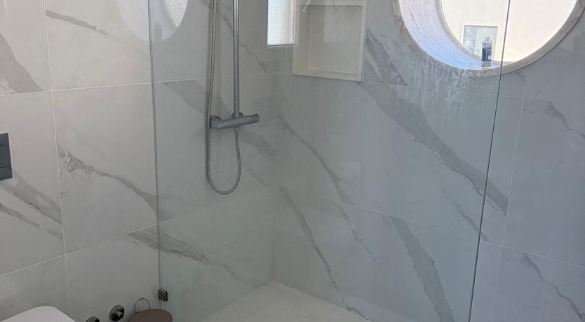 Photo of Beach house direct ocean view