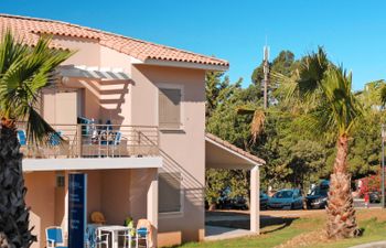 Les Océanides Holiday Home