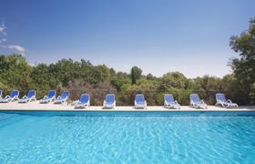 Photo of la-bastide-des-chenes