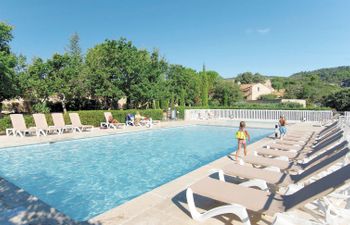 La Bastide des Chênes Holiday Home 2 Holiday Home