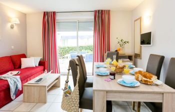 Les Hauts de Salavas Holiday Home 2 Holiday Home