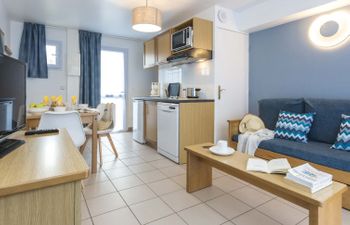 Residence les Bains Apartment 2 Holiday Home