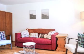 Gemmi Holiday Home