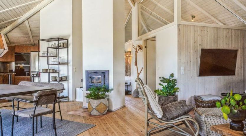 Photo of "Fridgerd" - 250m from the sea