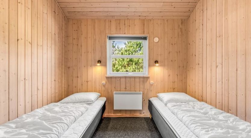 Photo of "Rekke" - 300m to the fjord