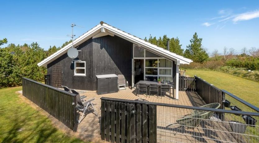 Photo of "Rekke" - 300m to the fjord