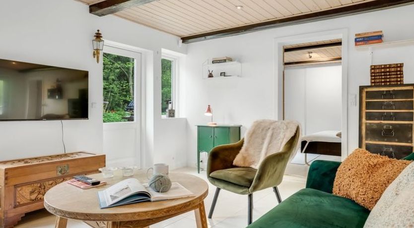 Photo of "Onida" - 5.5km from the sea