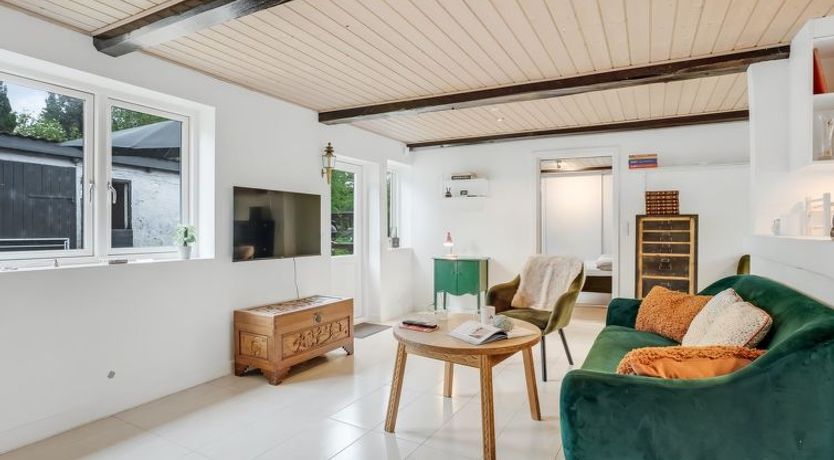 Photo of "Onida" - 5.5km from the sea