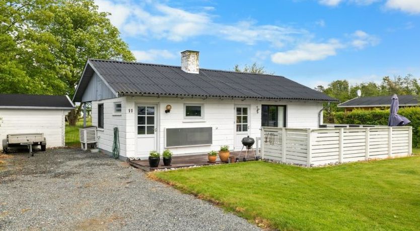 Photo of "Diuri" - 380m from the sea