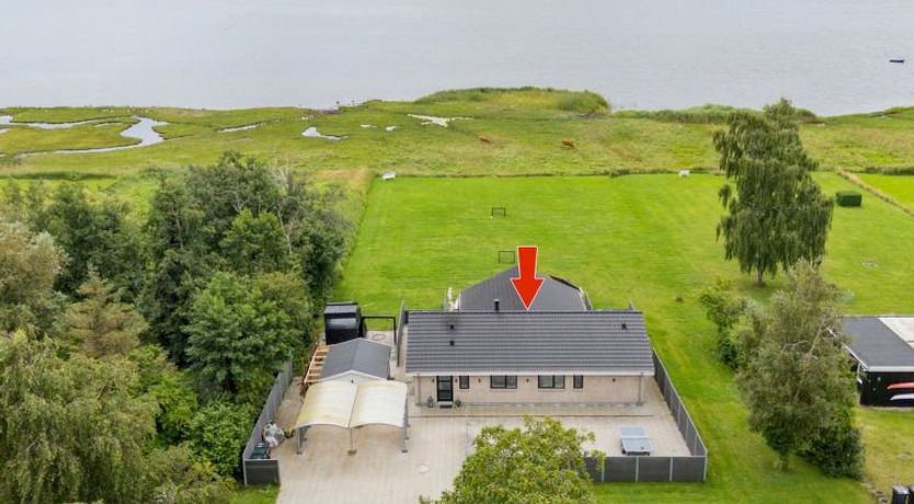 Photo of "Thyra" - 50m to the fjord