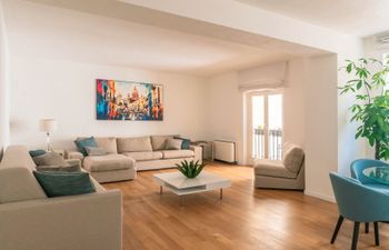 Palermo Perfection Holiday Home