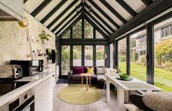 The Garden Poem Holiday Home