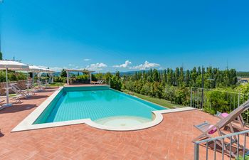 The Pisan Hills Holiday Home
