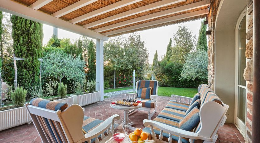 Photo of The Pisan Hills