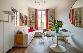 Photo of murano-pearl