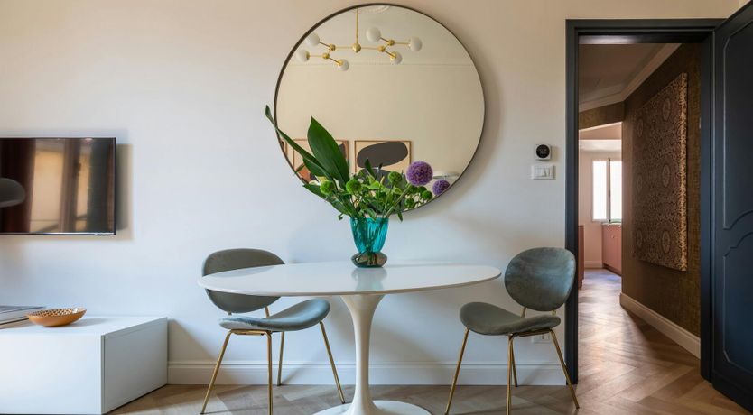 Photo of Murano Pearl