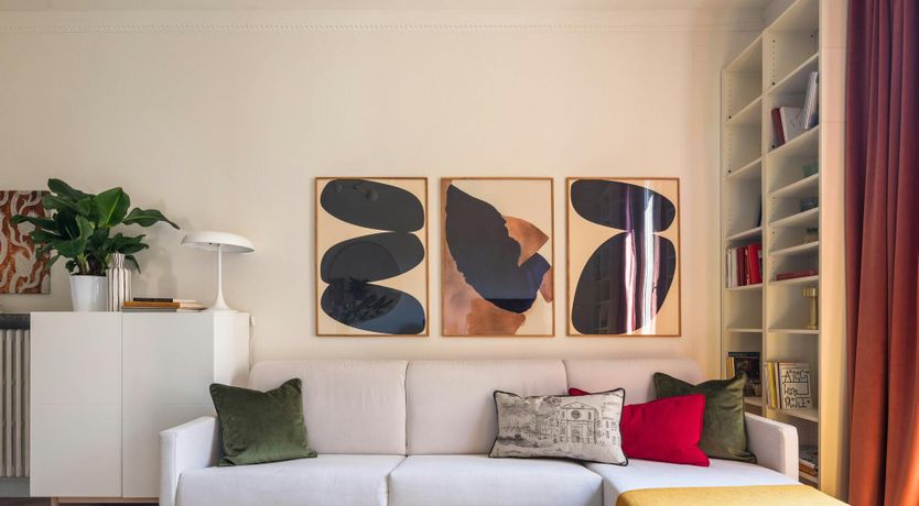 Photo of Murano Pearl