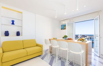 Portside Panoramas Holiday Home