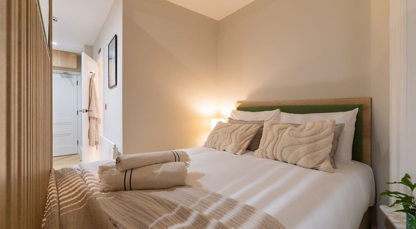 Photo of Sloane Pearl