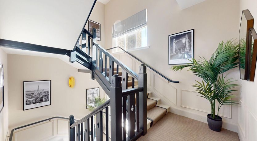 Photo of Sloane Pearl